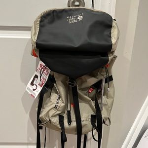 Mountain Hardwear Scrambler 30 Outdry Waterproof Backpack